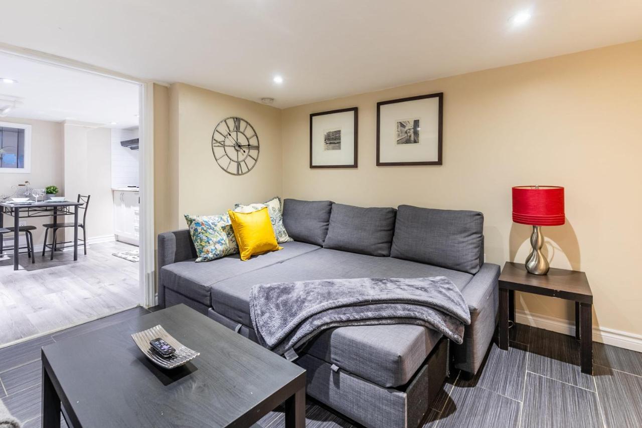 Newly Renovated - Cozy 1Br Apt With Netflix - Prime Location Toronto Dış mekan fotoğraf