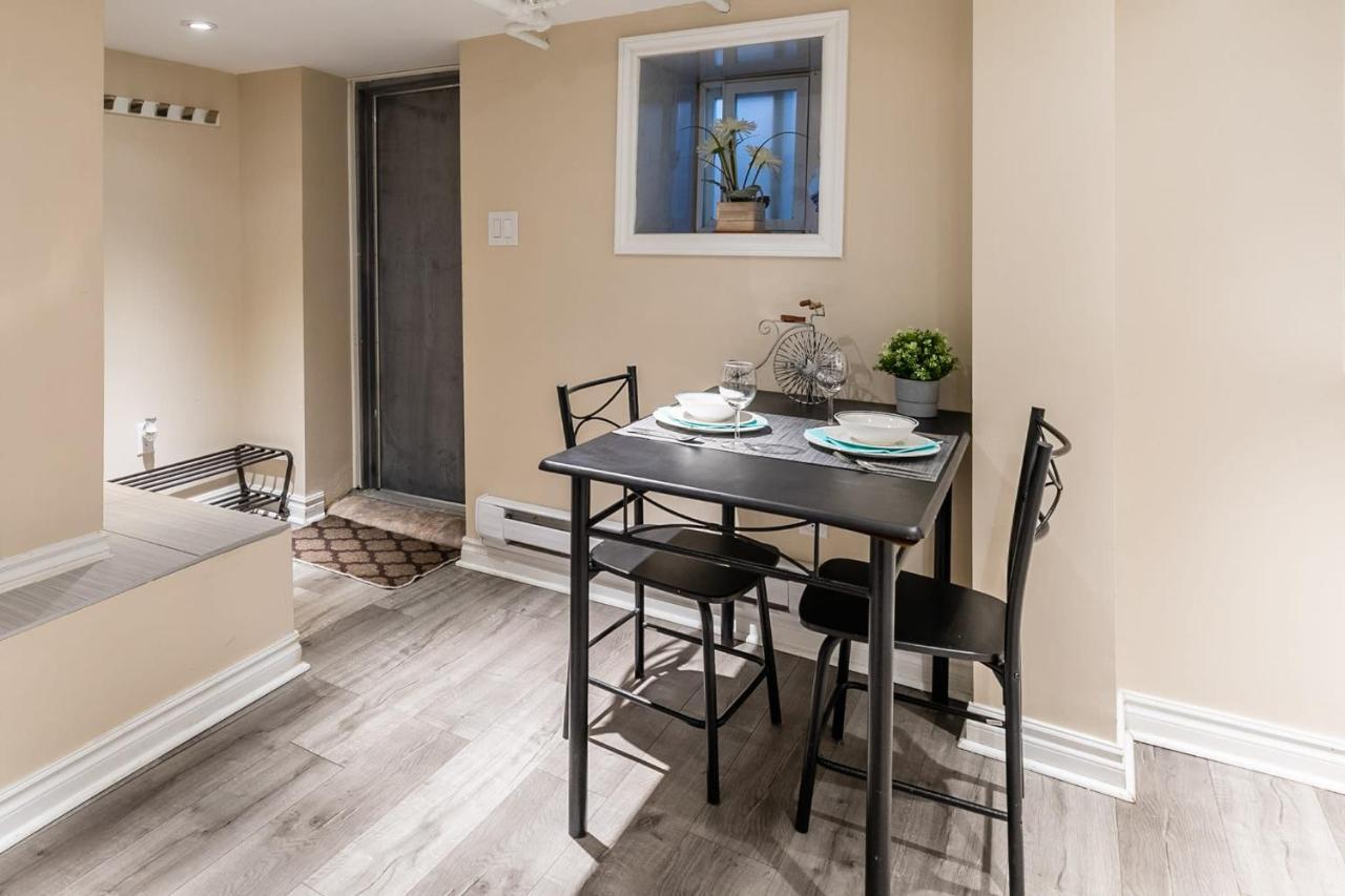Newly Renovated - Cozy 1Br Apt With Netflix - Prime Location Toronto Dış mekan fotoğraf